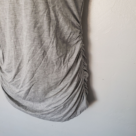 Smallshow Small Maternity Top Heather Grey Short Sleeve Shirt Ruched Sides - Picture 7 of 7